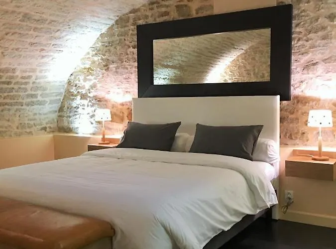 アパルトマン ラ ボルド アパート